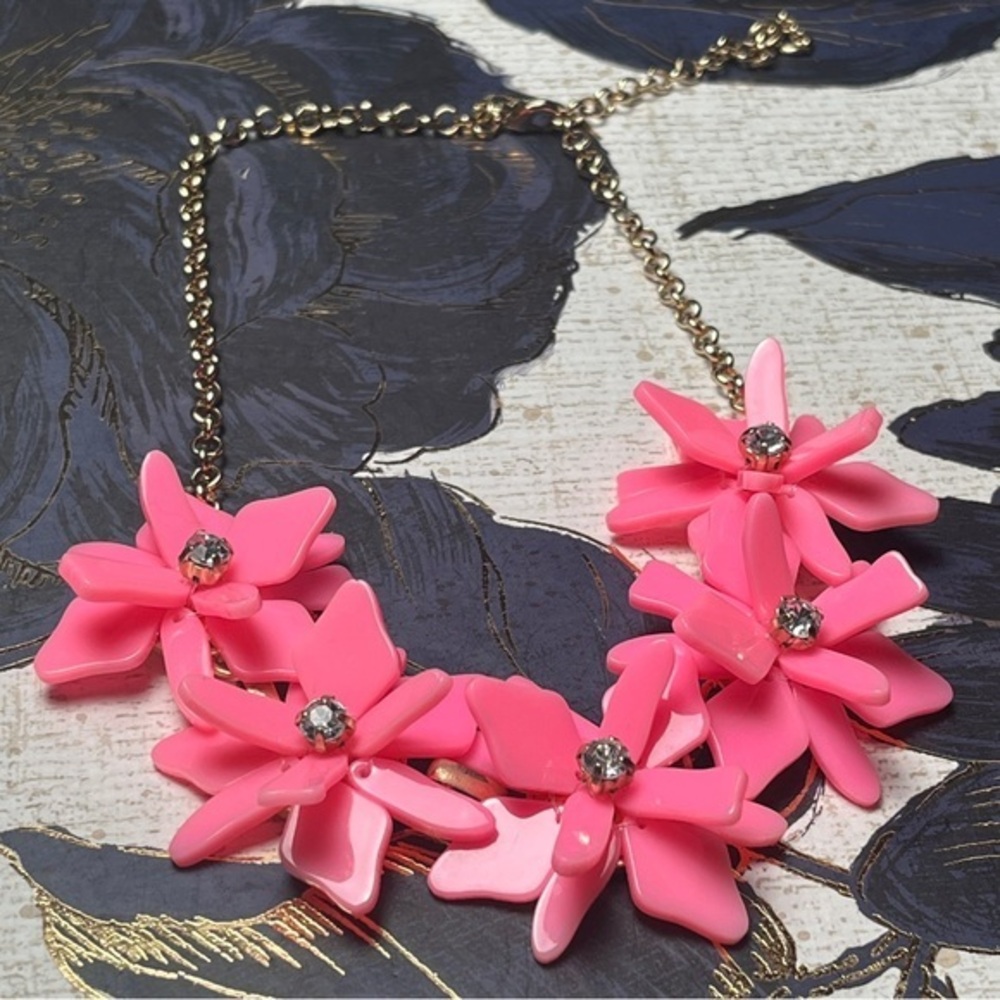Estate Retro Mod Bold Hot Pink Chunky Floral Acrylic Necklace Chain of Flowers